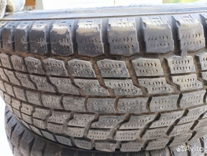 Yokohama 104ZR 225/65 R17