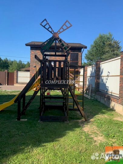 Детская площадка без заноз