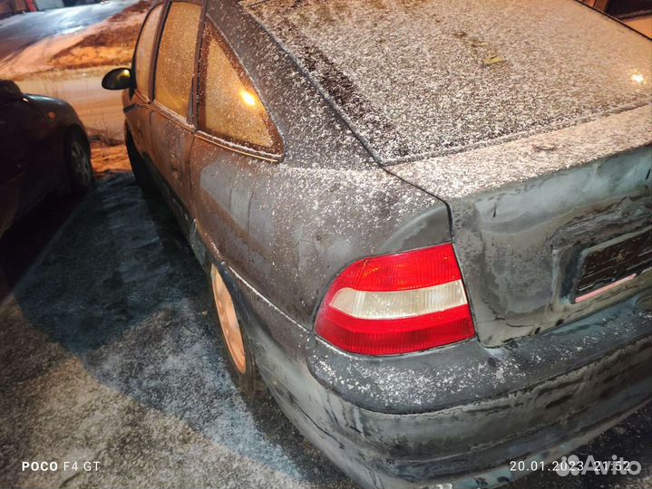 Задние фонари на Opel Vectra B