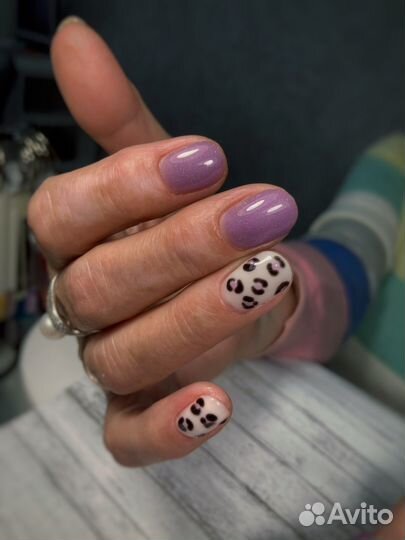 Маникюр, модель