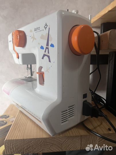 Швейная машина Amber Astra art of sewing