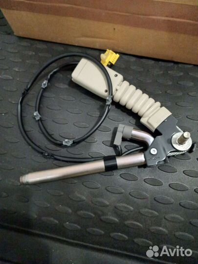 QX80/QX56 (Z62) Ответная часть ремня безопасности