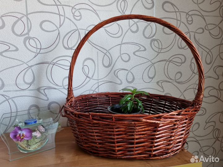 Корзина плетеная