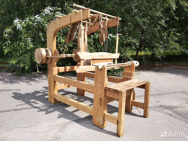 Старинный ткацкий станок