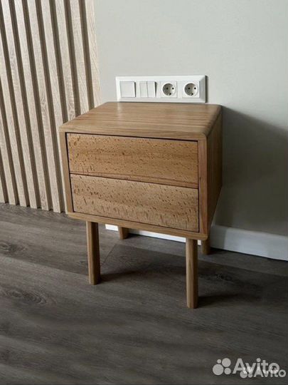 Тумба прикроватная из массива бука с ящиками