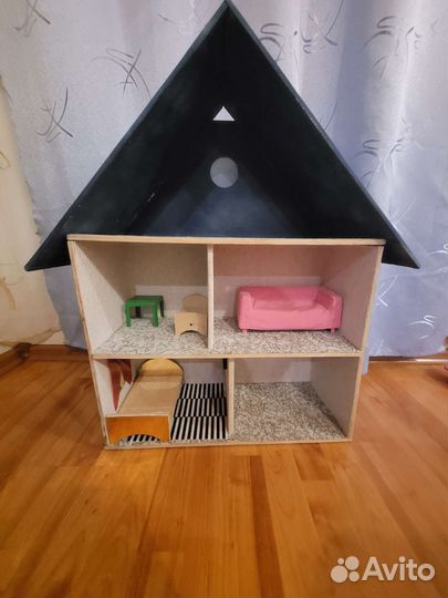 Домик кукольный