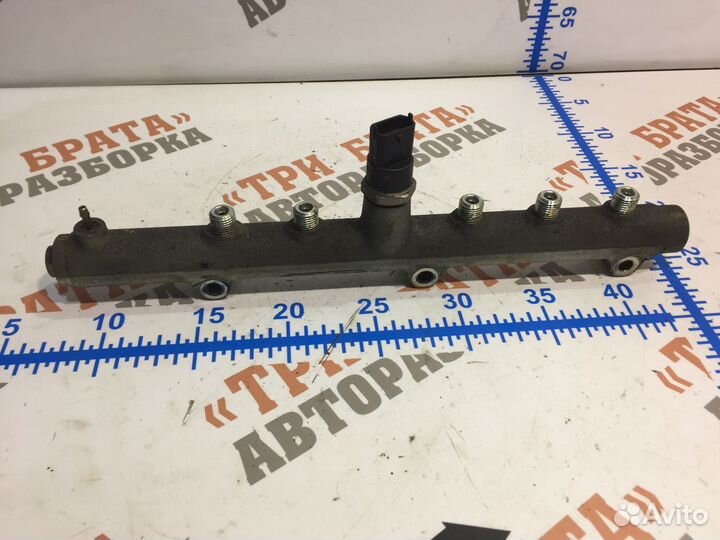 Киа Соренто Рейка топливная с датчиком