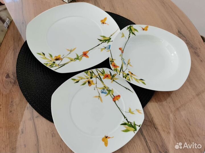 Набор тарелок