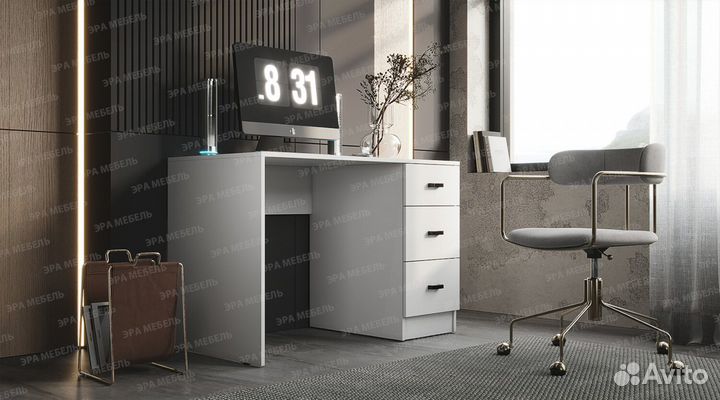 Стол письменный, новый