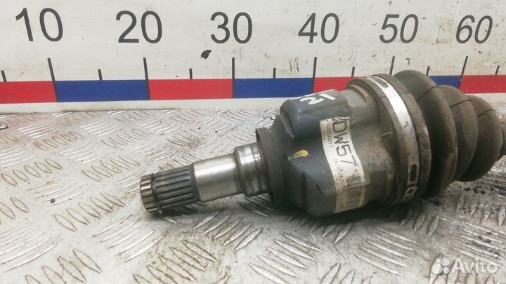 Полуось передняя левая (приводной вал, шрус)