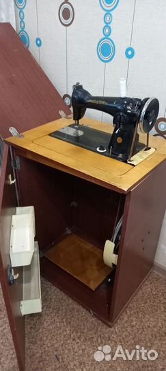 Швейная машина