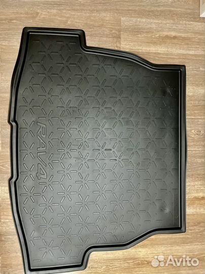 Коврик в багажник Toyota Rav4 V (XA50)