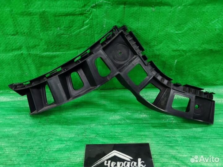 Направляющая бампера прав. зад. Volkswagen Tiguan