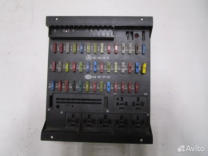 Блок предохранителей Mercedes-Benz A0015430615