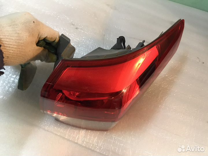 Фонарь левый Kia Rio 3 хетчбэк рестайл