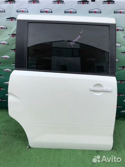 Дверь сдвижная правая Nissan Serena NC25