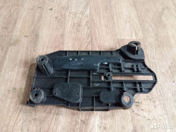 Крепление акб (корпус/подставка) Opel Corsa C 200