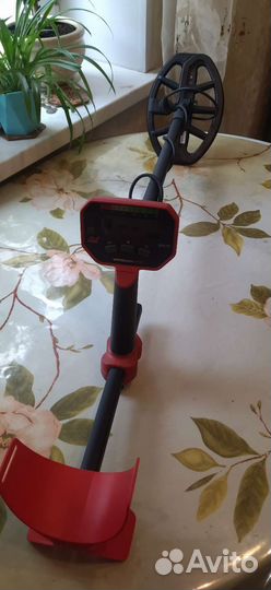 Металлоискатель minelab