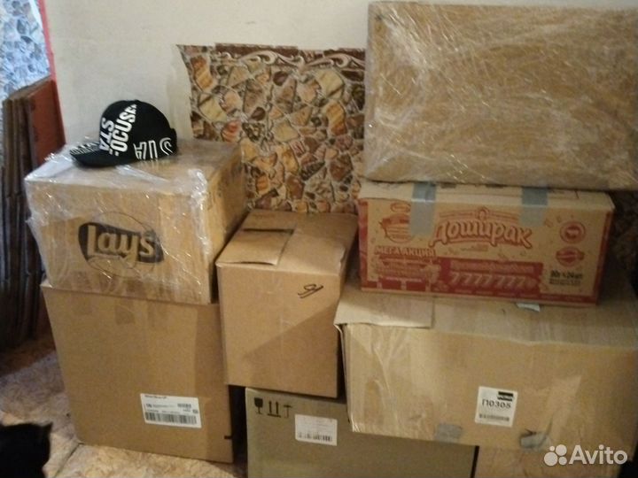 Детские вещи коробкой