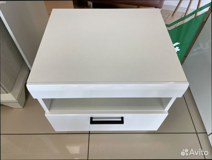 Тумба прикроватная