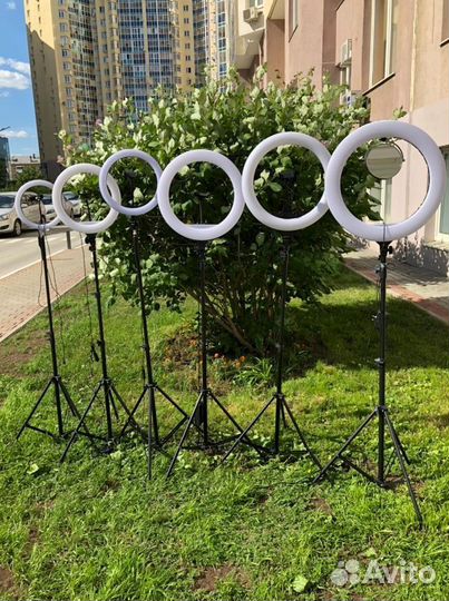 Новые кольцевые лампы разных диаметров