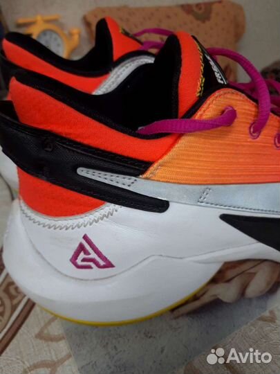 Кроссовки Nike zoom freak