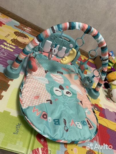 Развивающий коврик с пианино