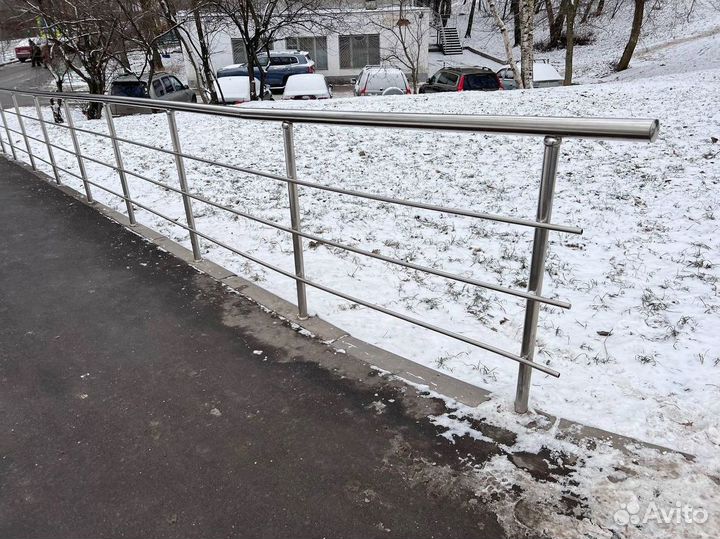 Перила из стали