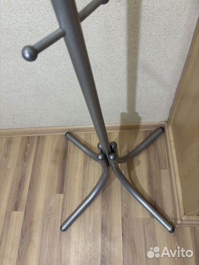 Вешалка напольная