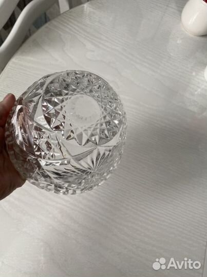 Хрустальная ваза