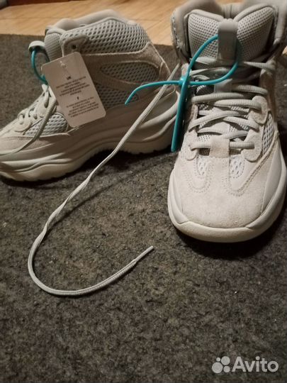 Кроссовки детские