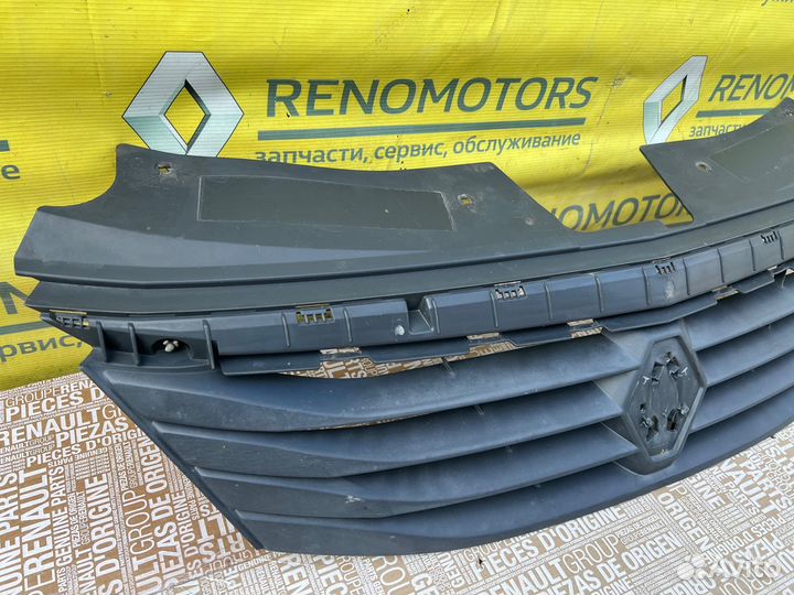 Решетка радиатора Renault Logan 1 8200752748