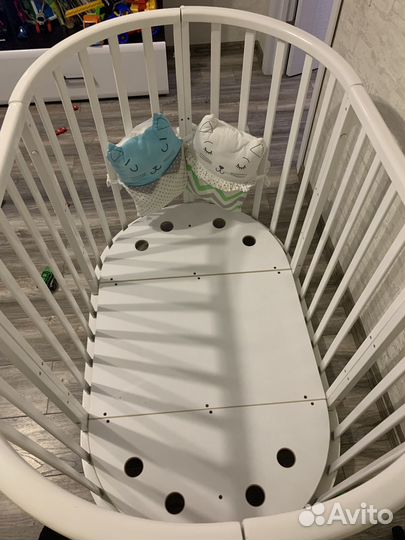 Кроватка овальная