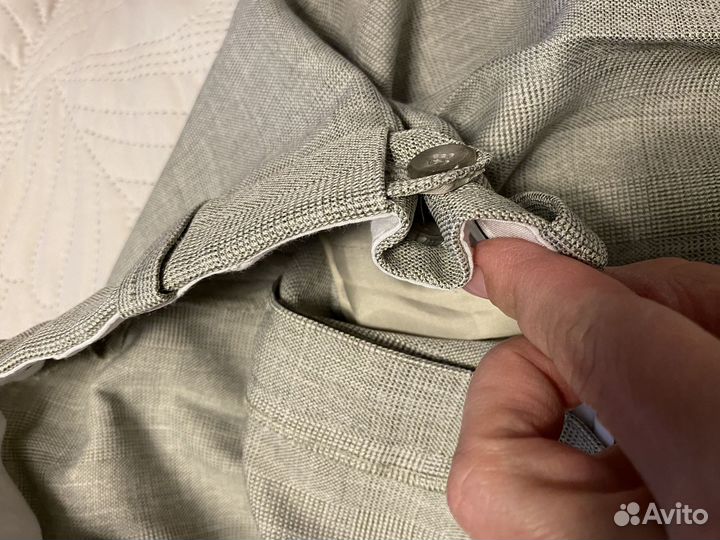 Костюм :брюки жилетка и галстук