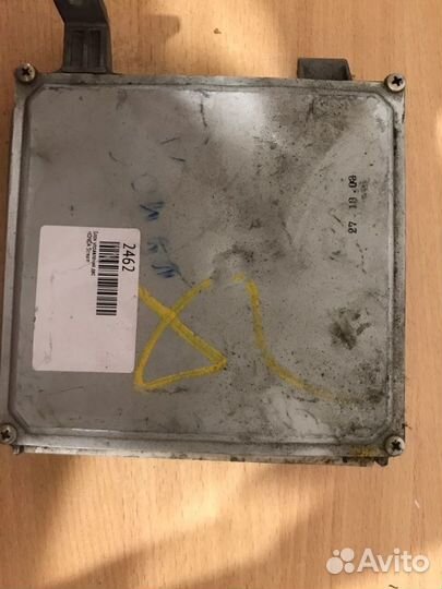 Блок управления двс Nissan Stream