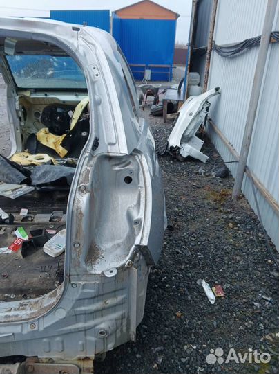 Б/У Крыло заднее правое 96831032 general motors