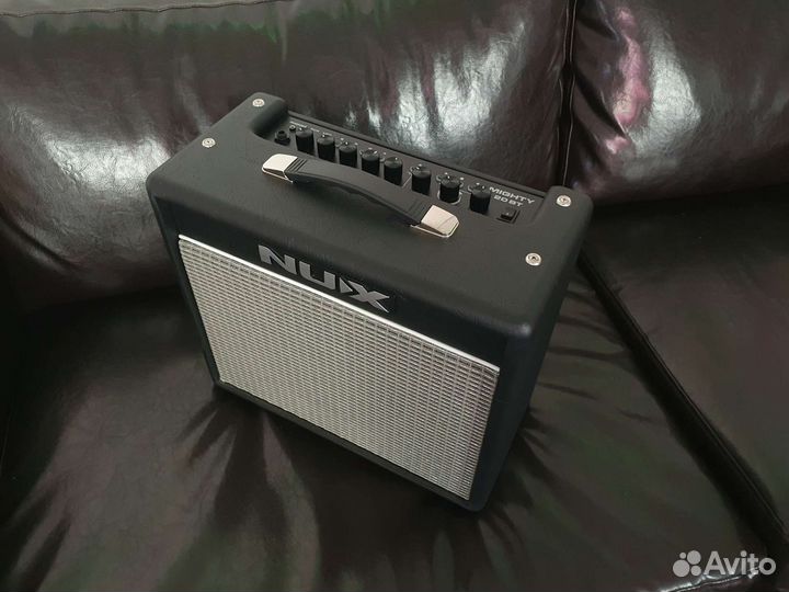 Комбоусилитель для электрогитары NUX Mighty 20BT