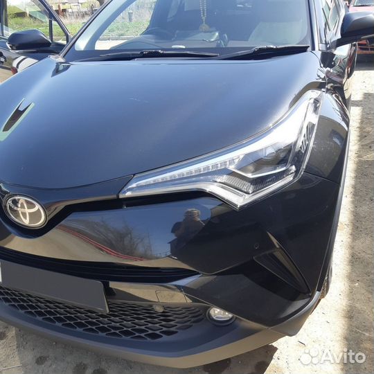 Toyota C-HR 1.2 CVT, 2018, 100 000 км
