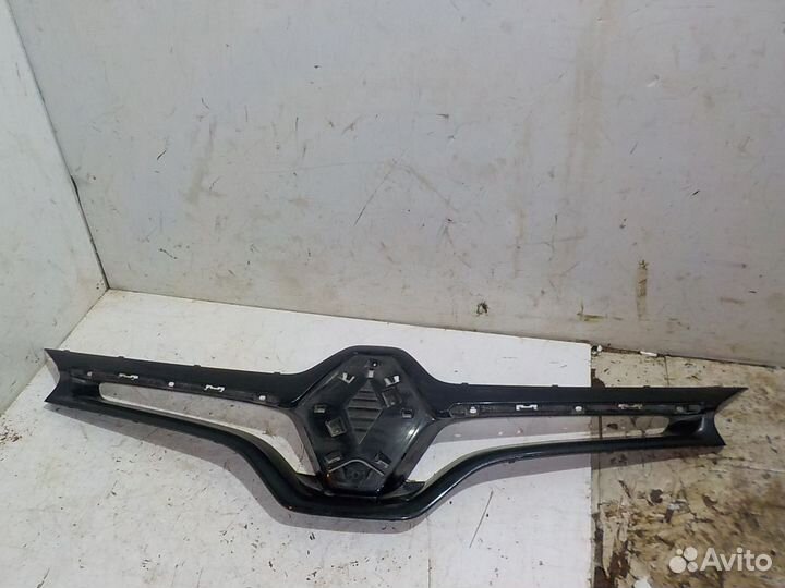 Решетка радиатора Renault Fluence