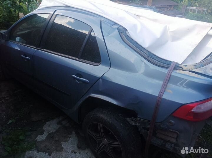 Renault laguna 2 2004 г. в. МКПП 1,8л