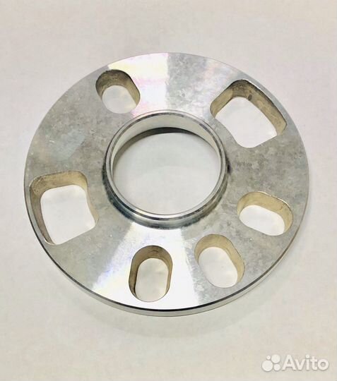 Колесные проставки 20мм цо 60.1