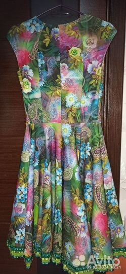 Платье женское