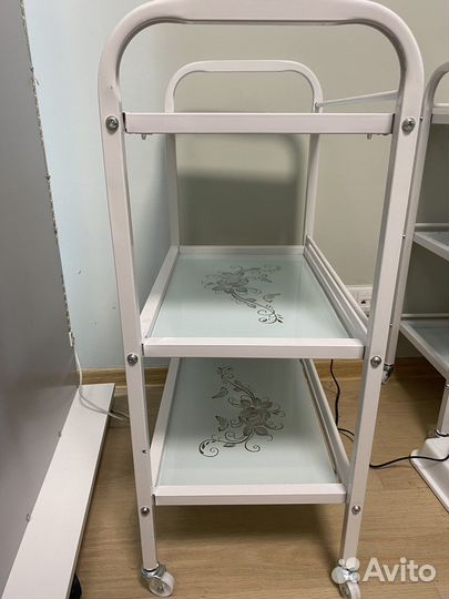 Тележки со стеклянными полками