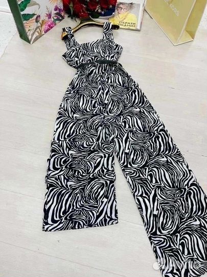 Комбинезон зебра 42-44 и 46-48р