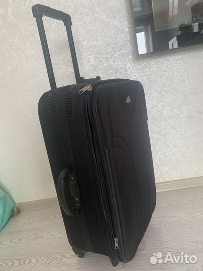 Чемодан на колесах