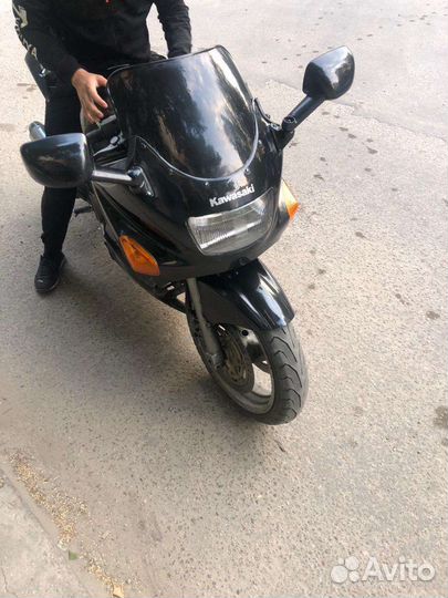 Kawasaki ZZR400
