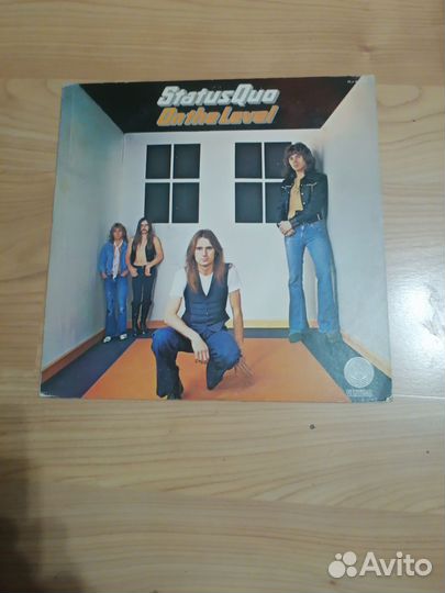 Status Quo, On the Level