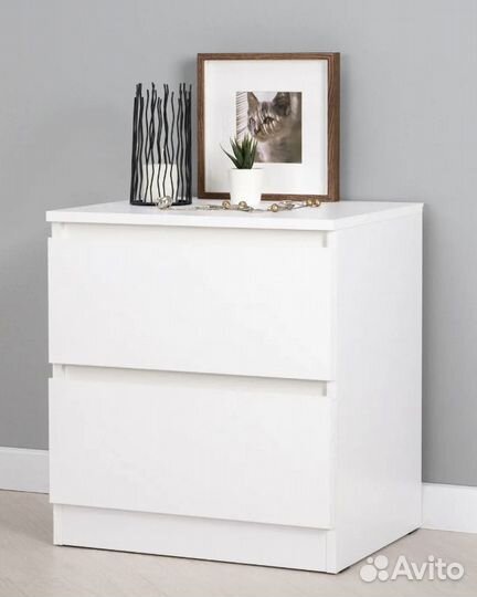 Тумба белая прикроватная