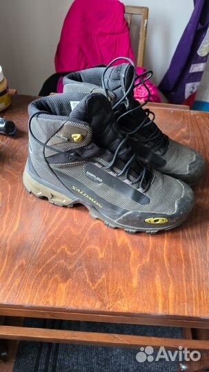 Продам зимние ботинки Salomon SCS GTX б/у размер 4