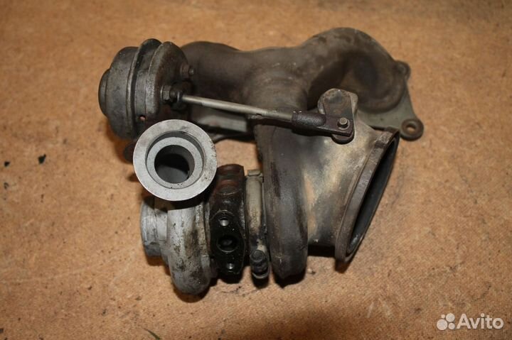 Турбина BMW 3-series E93 турбина